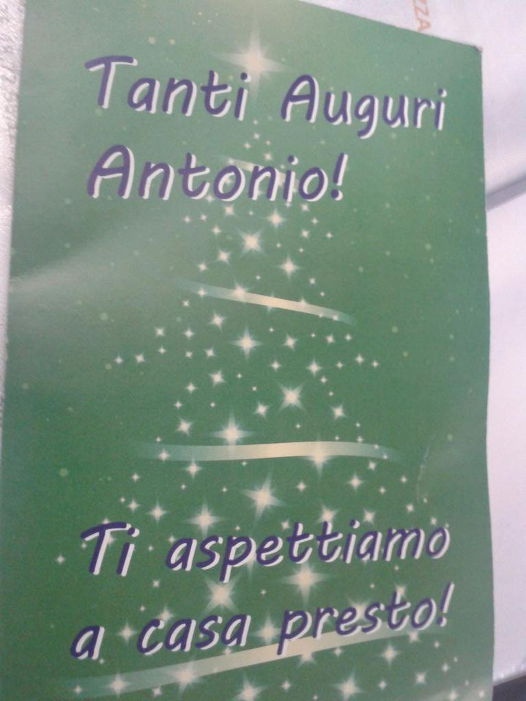 Ecco la foto #augurimonella http://t.co/px7cX0MFKd